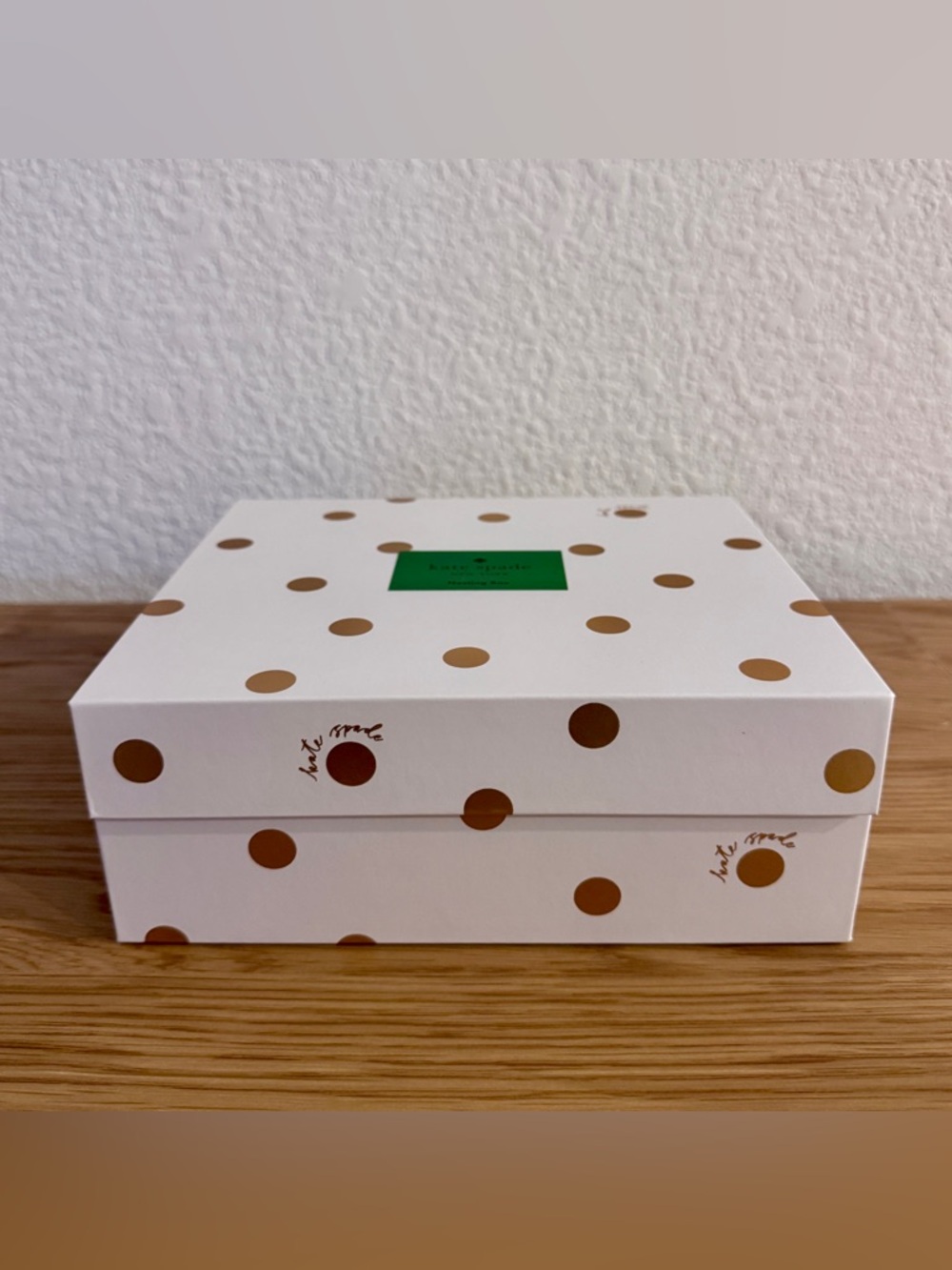 kate spade Gold Dot with Stript Nesting Box